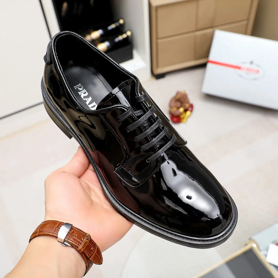 Men's shoes 💰620 💰💰🎩🎩【Prada】Counter 1:1⬆️original reproduction, absolute quality🆗original outsole, high-quality imported rubber, wear-resistant and non-slip, never degummed, upper material: imported first-layer cowhide➕anti-slip foam outsole, official website material, inner material: water-dyed leather lining, 3 colors available! Code number 38-44 (45. Can be customized)